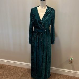 FRNCH Green Velvet Midi Dress